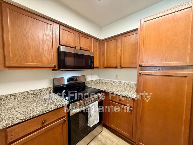 Building Photo - 8550 Touchton Rd
