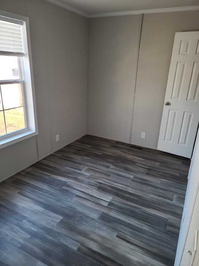 Building Photo - 44 Claremont St