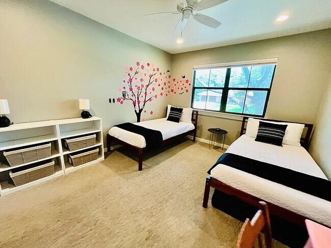 Building Photo - 2305 Comburg Castle Way