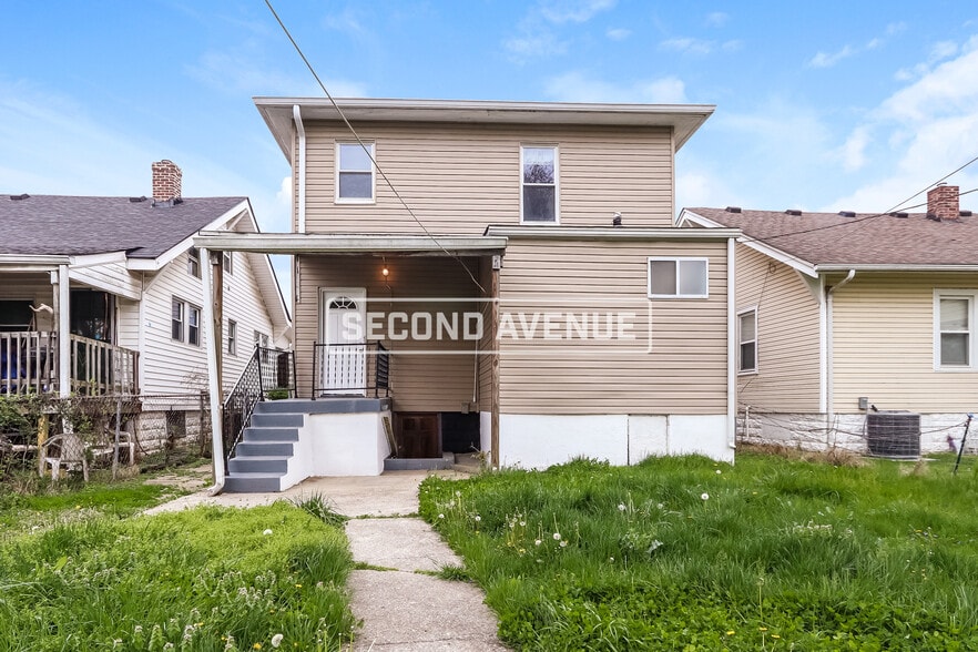 Building Photo - 833 S 38th St