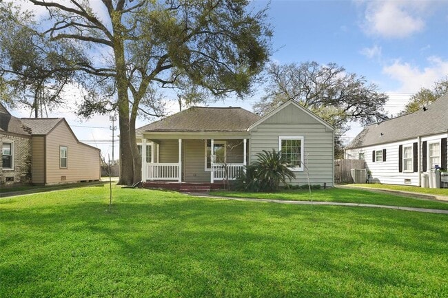 Primary Photo - 4502 Rockwood Dr