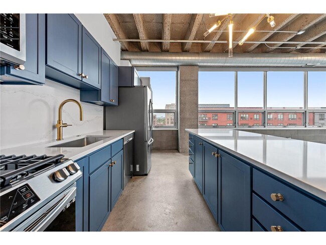 Building Photo - 901 N 3rd St
