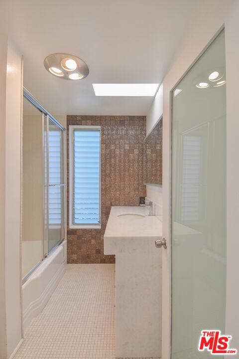 Building Photo - 8895 Appian Way