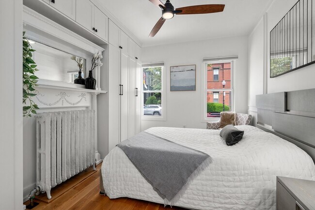 Building Photo - 314A Bunker Hill St