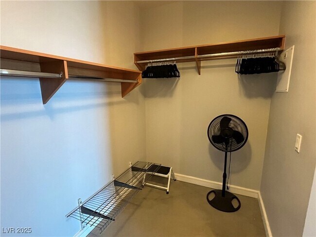 Building Photo - 200 Hoover Ave