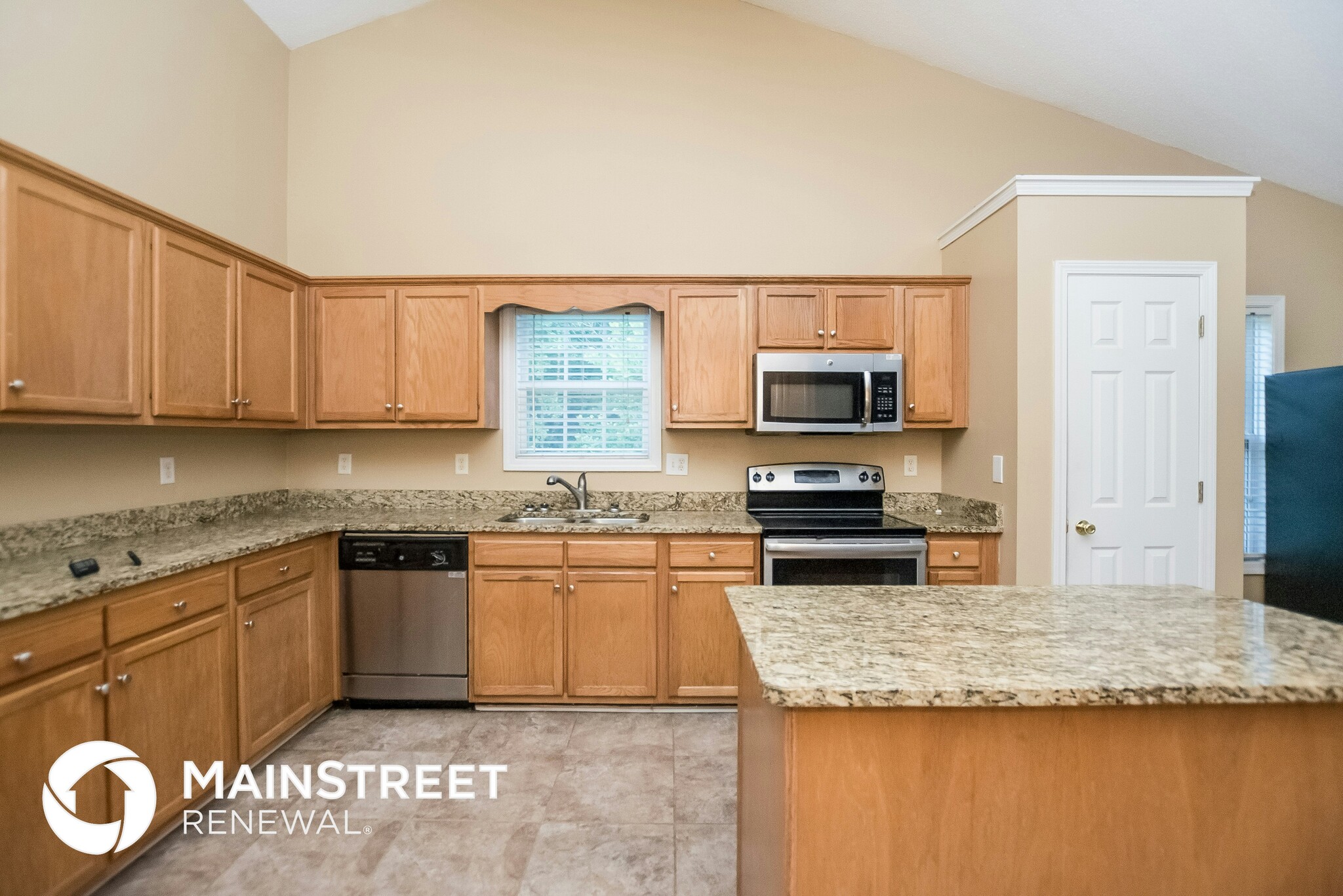 Building Photo - 166 Barrington Dr