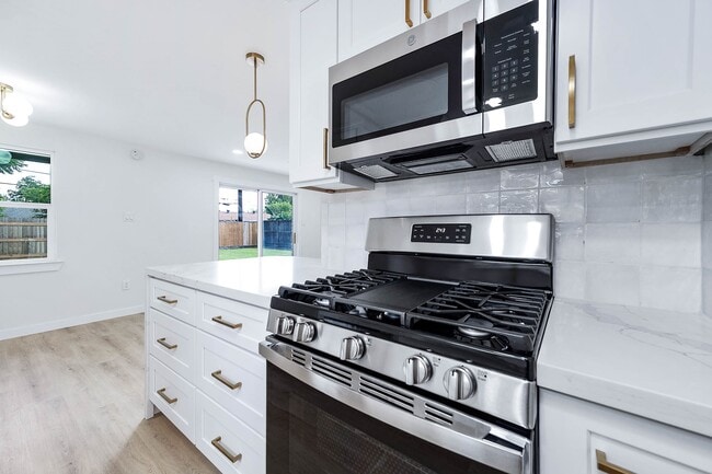 Building Photo - 5730 Alvarado Dr