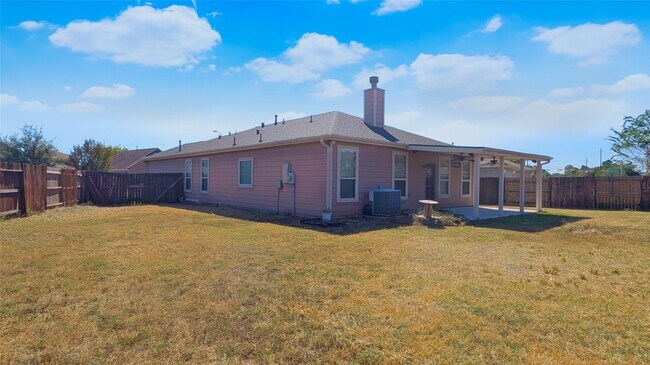 Building Photo - 16006 Arapaho Bend Ln