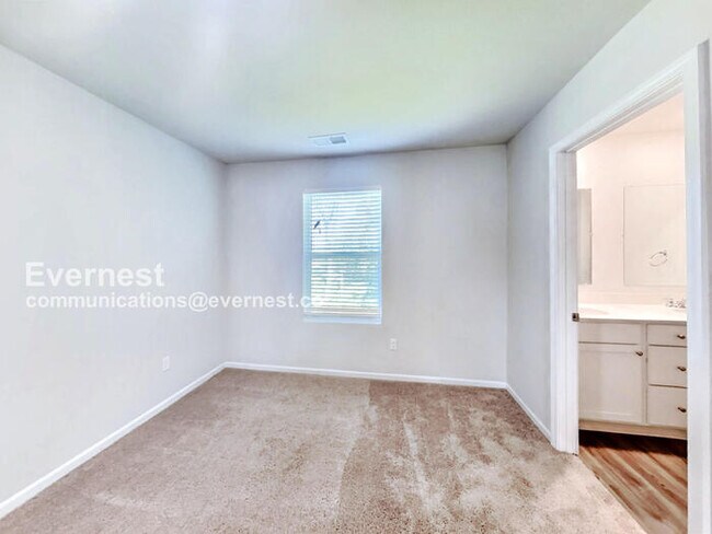 Building Photo - 4014 Park Ave