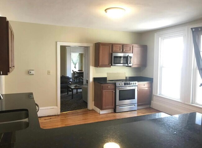 Building Photo - 250 Washington St