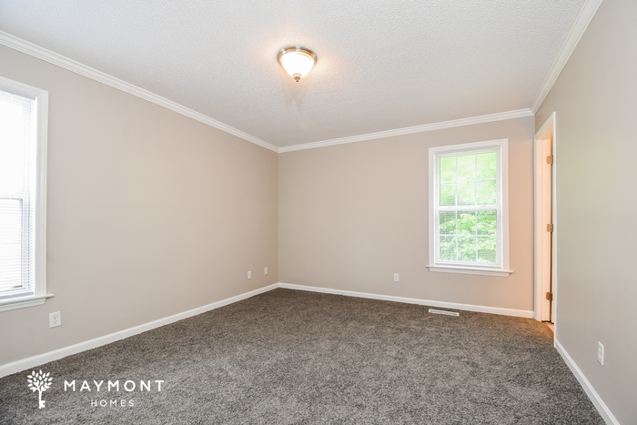 Building Photo - 4819 Shady Pine Dr