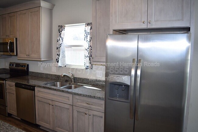 Building Photo - 1 Worden Pl