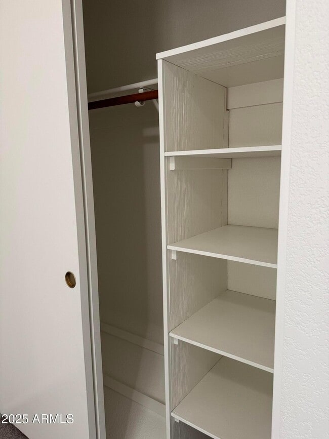 Building Photo - 4114 E Union Hills Dr