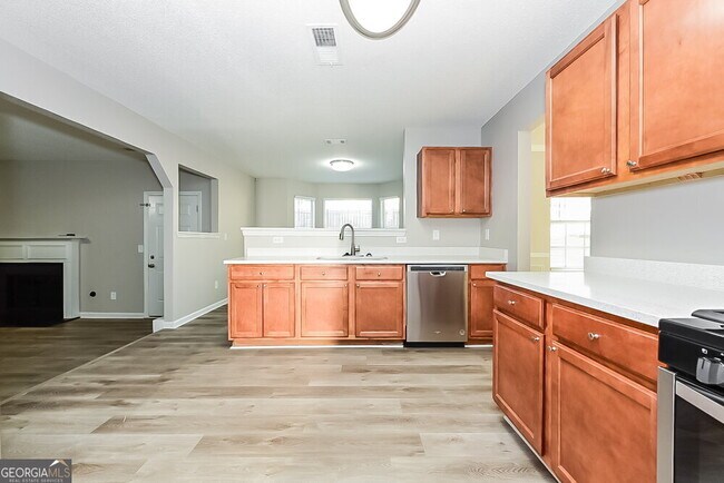 Building Photo - 936 Brisley Cir