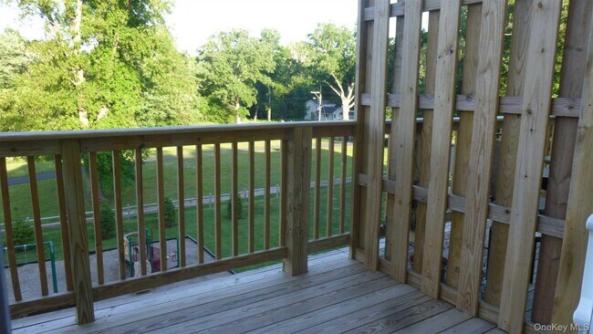 Building Photo - 48 Berry Ln
