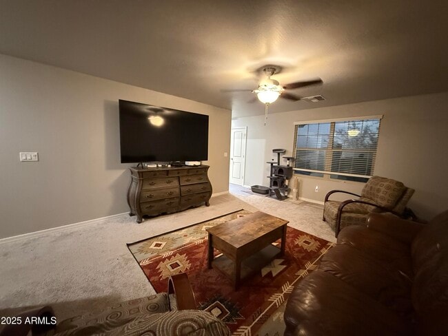 Building Photo - 6014 E Helios Dr