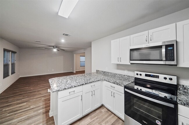 Building Photo - 15536 Briar Forest Dr