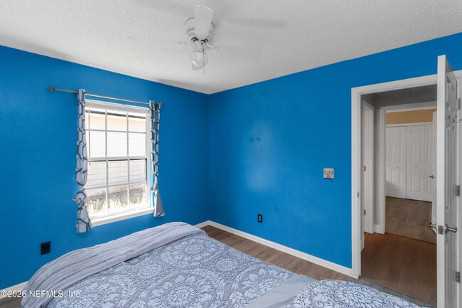 Building Photo - 1720 Wildwood Creek Ln