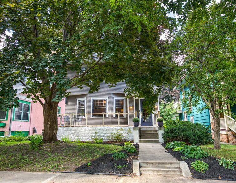 Building Photo - 1003 Goodrich Ave