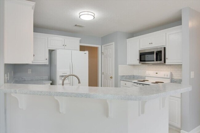 Building Photo - 1242 Watsonia Dr