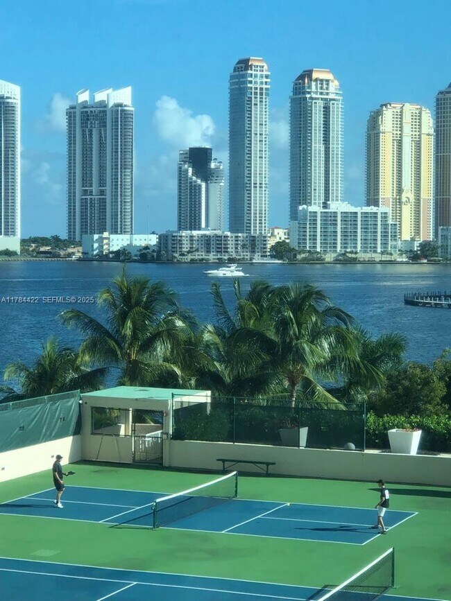 Building Photo - 3370 Hidden Bay Dr