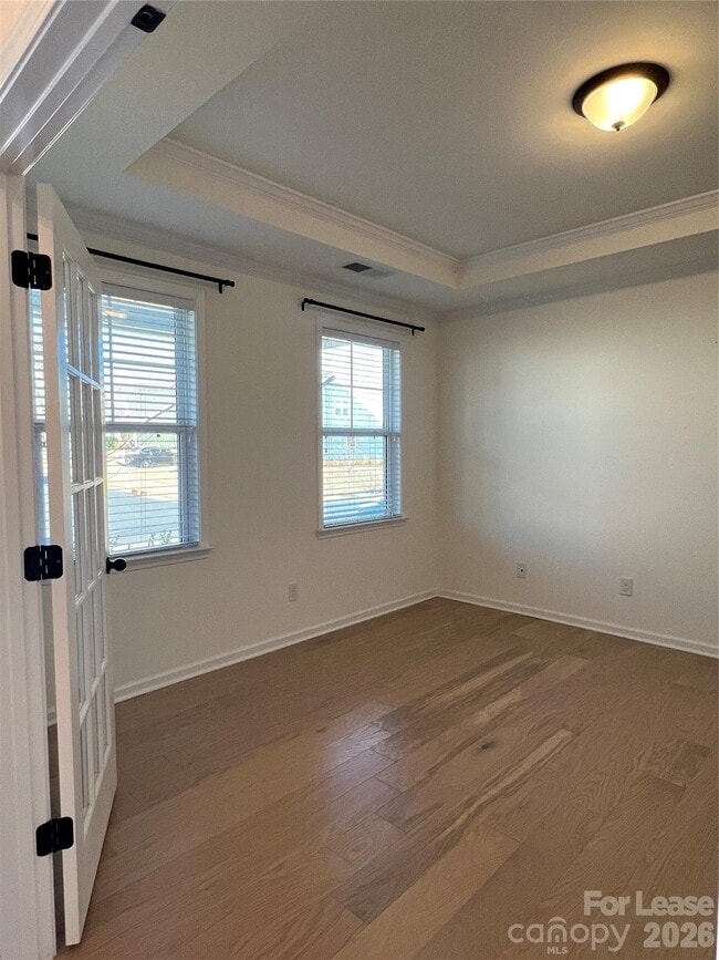 Building Photo - 5016 Britannia Blvd