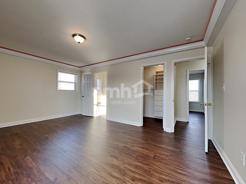 Building Photo - 17895 Grassy Knoll Dr