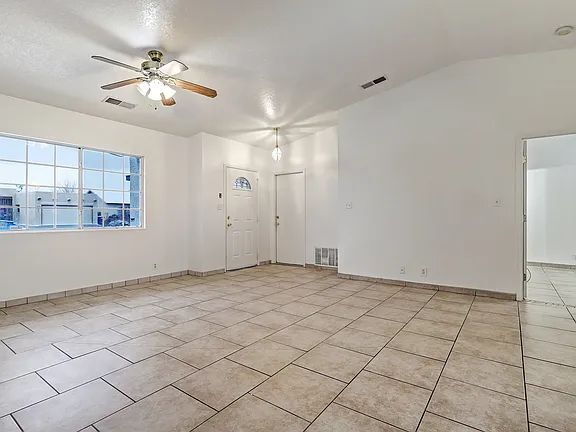 Building Photo - "Spacious 4-Bedroom Gem on Quartz Dr – Your Ideal Albuquerque Retreat!"