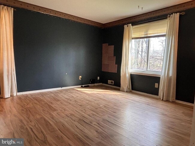 Building Photo - 1821 The Woods II