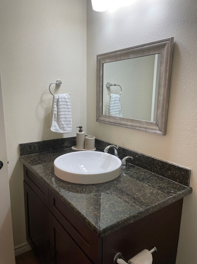 Building Photo - Spring Break Special - Move in NOW!!! and stay one month free