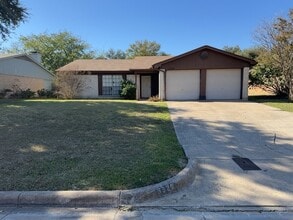 Building Photo - 6920 Misty Meadow Dr S