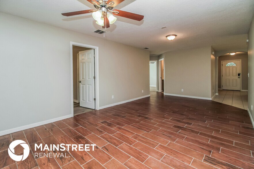 Building Photo - 1353 Clarcona Rd