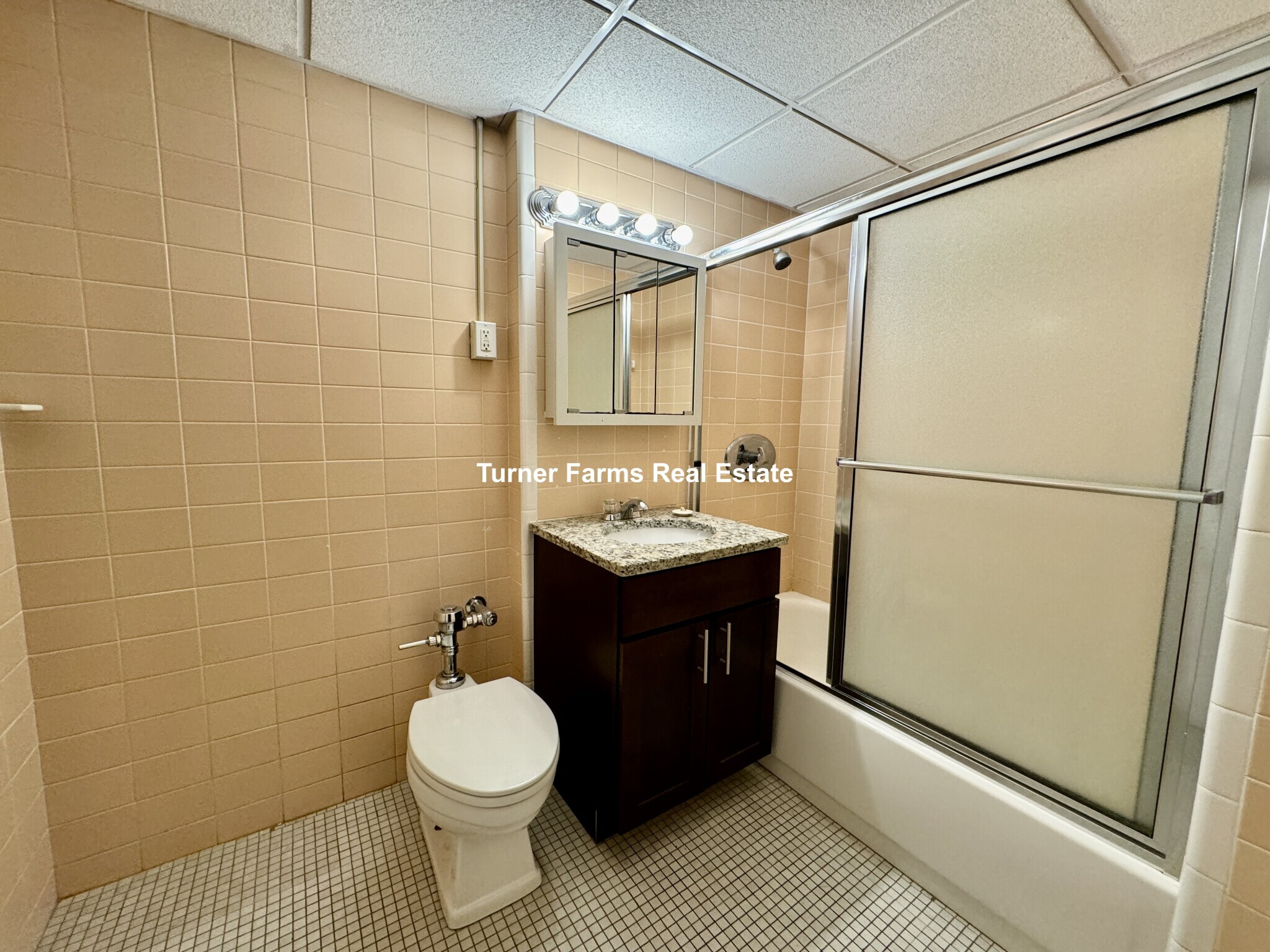 Building Photo - 67 Boylston St