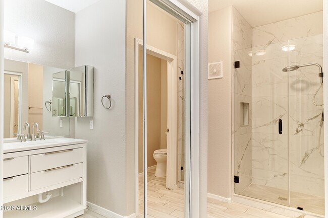 Building Photo - 9555 E Raintree Dr
