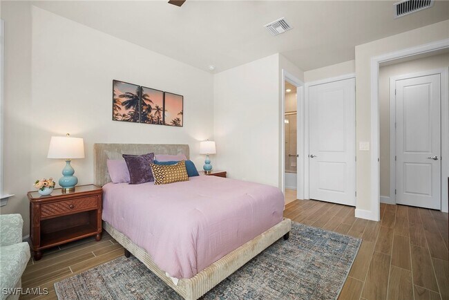 Building Photo - 9774 Everglades Dr