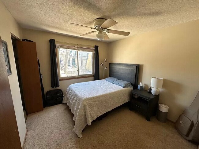 Building Photo - 2000 Sharon Ave SE