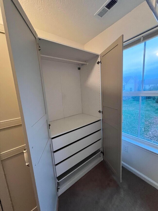 Building Photo - 7847 Aideen Ct