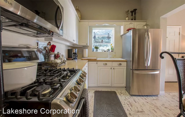 Building Photo - 2 br, 1 bath House - 2428 W Bridge Ave