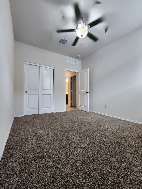 Building Photo - 1058 W Chimes Tower Dr