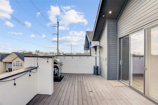 Building Photo - 1116 Peden St