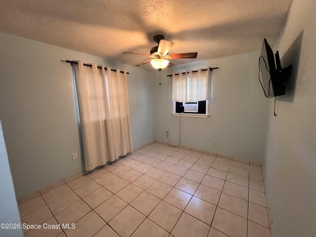 Building Photo - 2807 Tropic Rd