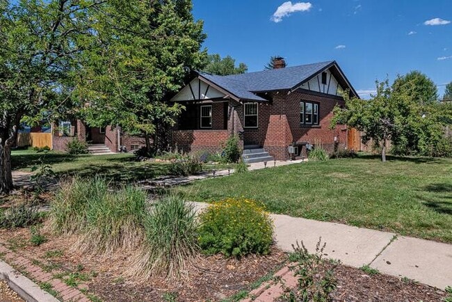 Building Photo - 3738 Zenobia St