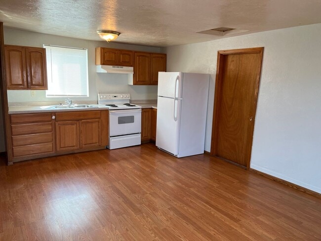 Building Photo - One bedroom apartment in Eugene!