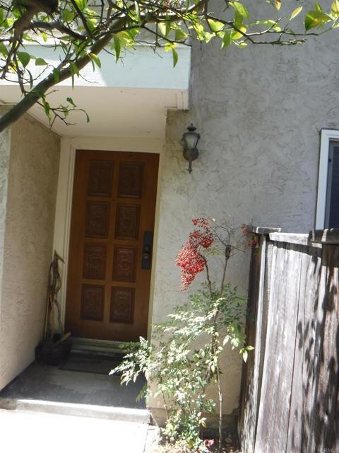 Building Photo - 1612 Bridgeview Dr