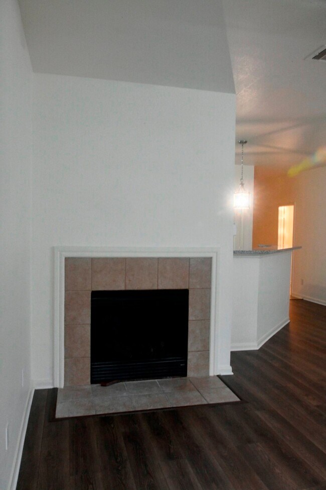 Building Photo - 13070 Lawsons Creek Ln