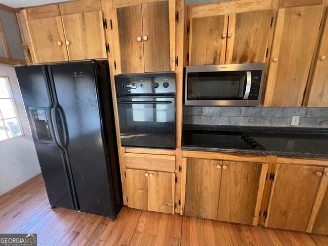 Building Photo - 1425 Dowdy Rd