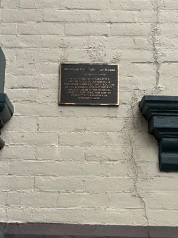 Building Photo - 111 Union St