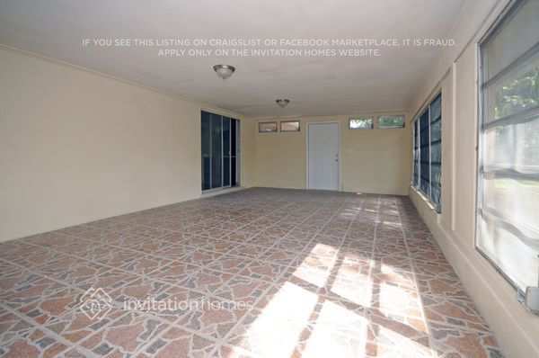 Building Photo - 4998 NW 3rd Ave
