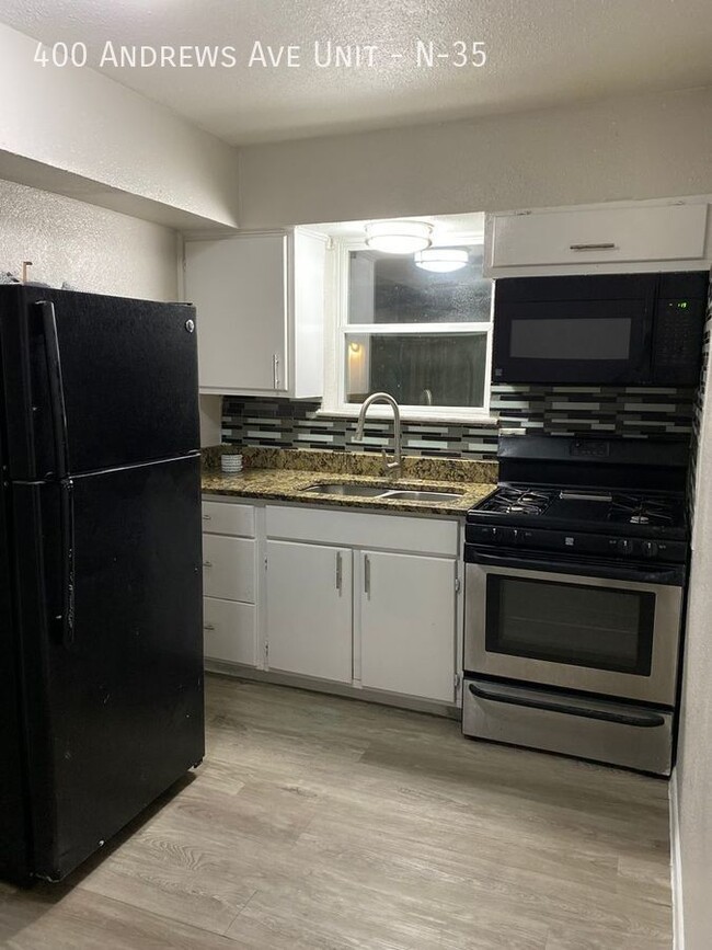 Building Photo - $500 off January rent