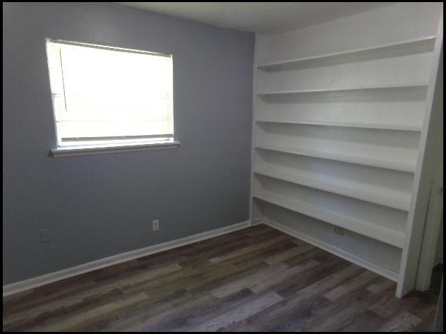 Building Photo - 908 Greenlea Dr